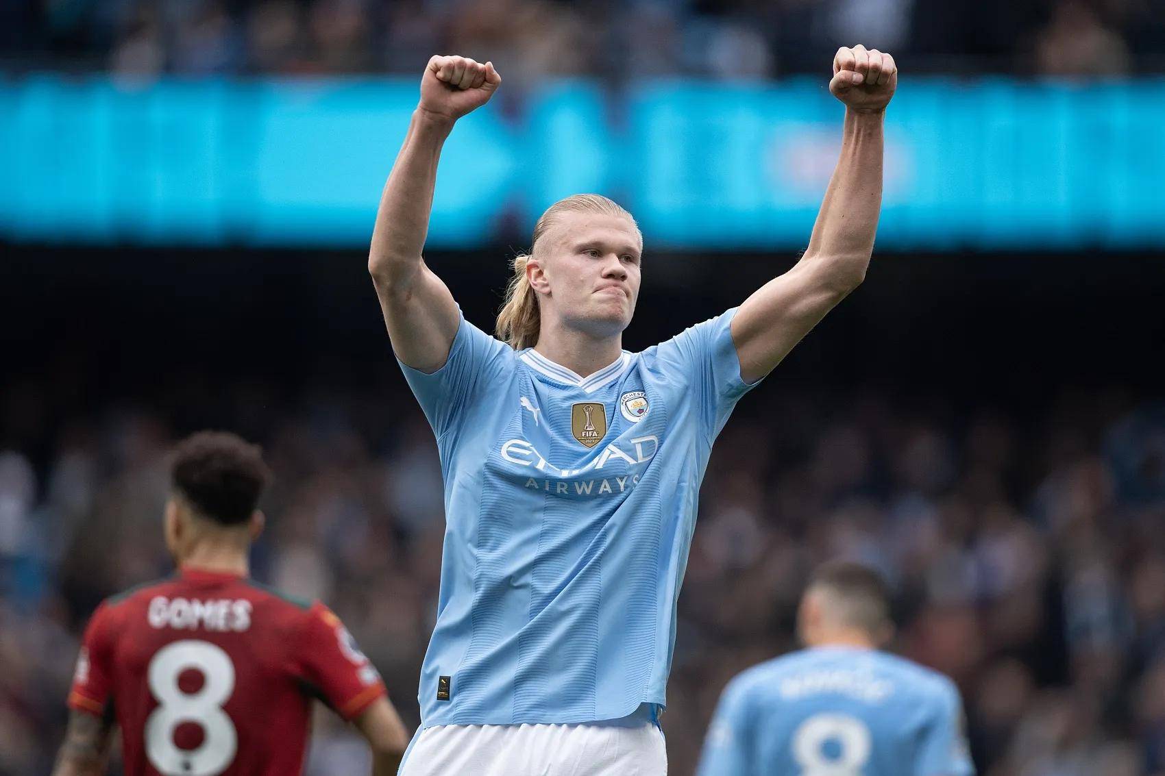 客战伯恩利半场被换下，里斯赛后社媒报平安：我一切都好（客场对阵伯恩利仅踢半场被换，里斯赛后发文报平安：我没事）