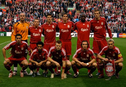 从手足无措到游刃有余，齐达内在公园学着踢毽子（齐达内公园练踢毽子：从手忙脚乱到驾轻就熟）