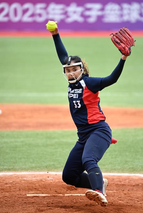 颜骏凌：这一年球队很不容易，夺冠靠的是积累（颜骏凌：艰难一年，冠军来自厚积薄发）