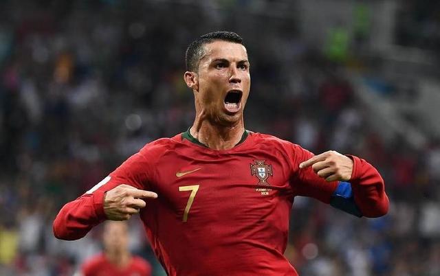 高手在民间！姐妹花脚踩箩筐练习武术，平衡力惊人！（民间卧虎藏龙！姐妹花踩箩筐练武，平衡感逆天）