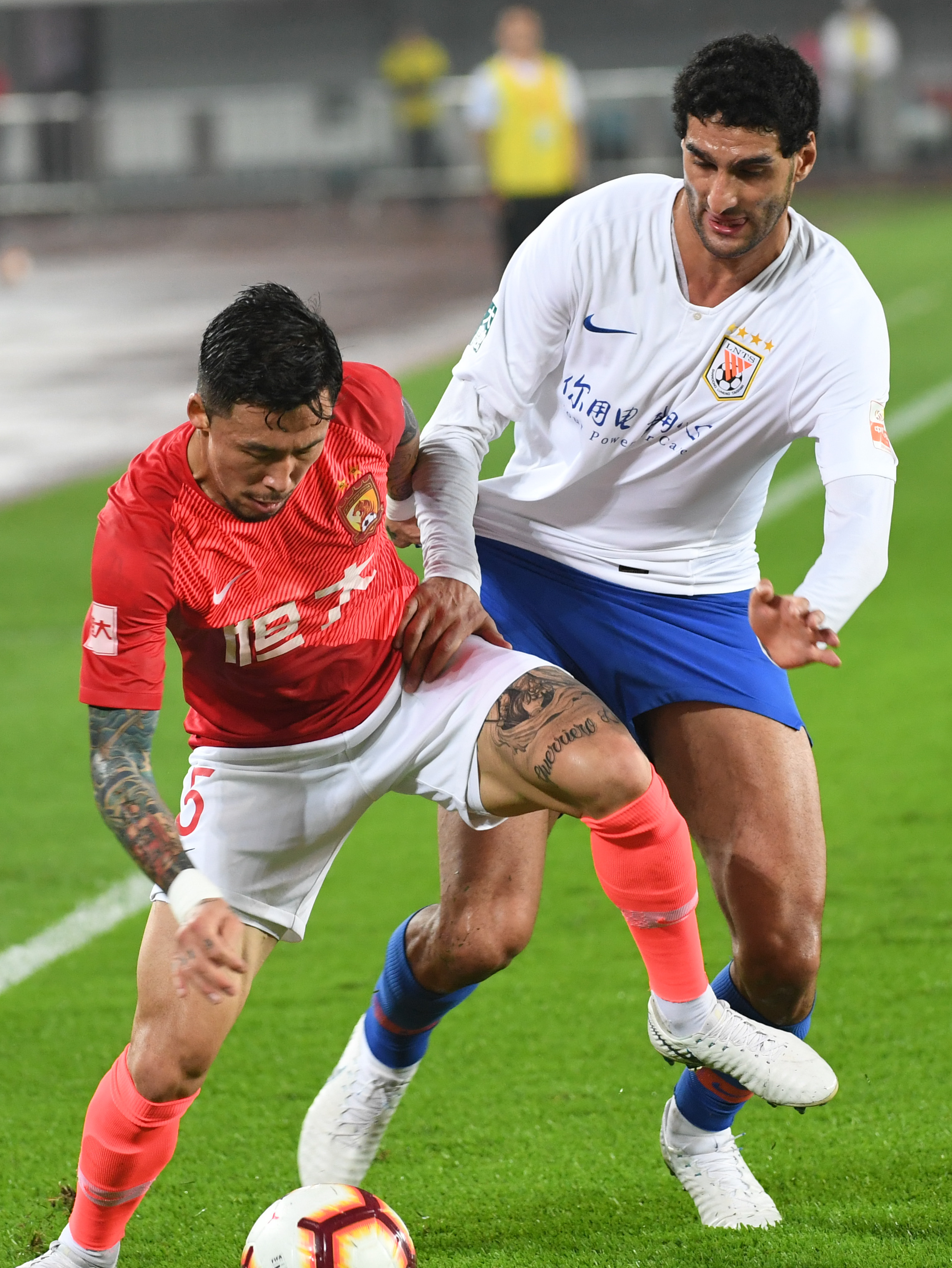 如何解决比赛中“体能崩盘”？（比赛中体能崩盘的应对策略）