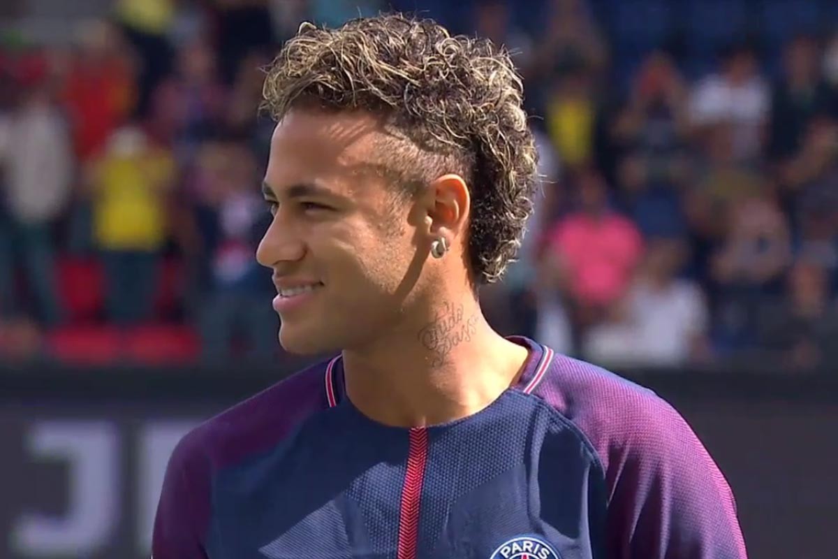 曼晚：阿莫林在高层会面中表示，不会将拉什福德列入未来计划（曼晚：阿莫林与高层会谈称，拉什福德不在其未来计划内）